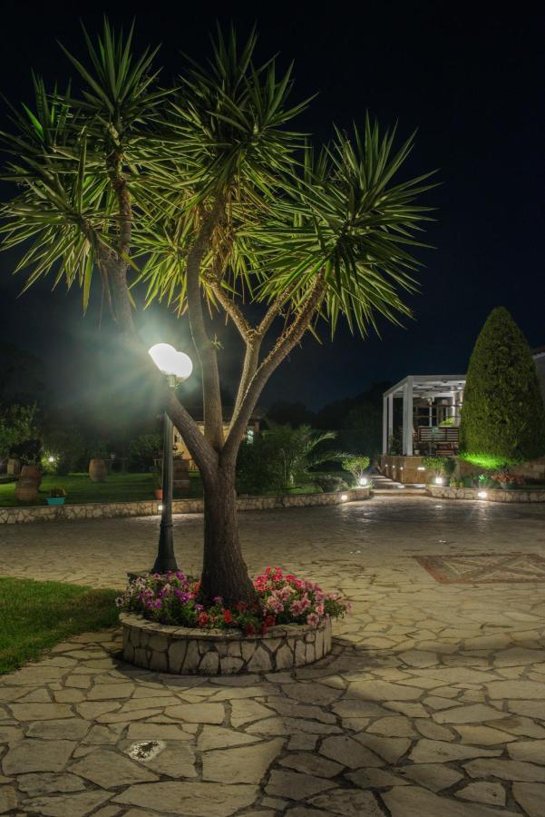 Mystic Garden Apartments Закинтос Экстерьер фото